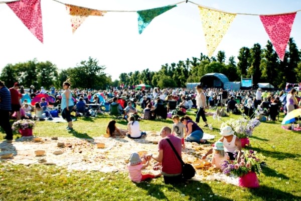 Win a Family Ticket to Folk By The Oak