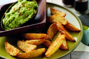 Seventies Spicy Wedges with Avocado Dip