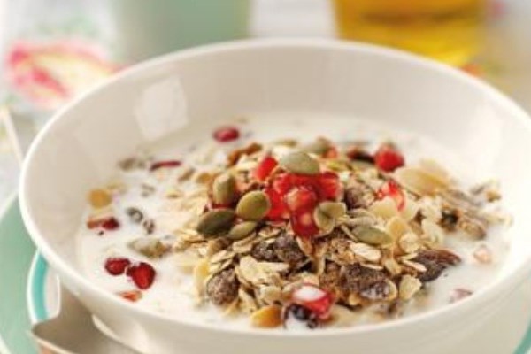 Mixed Spice Muesli with a Trio of Toppings