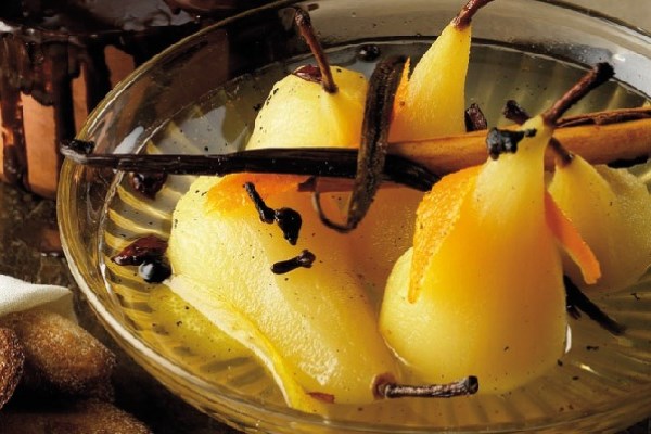 Spiced Pears with Chocolate and Cinnamon Sauce