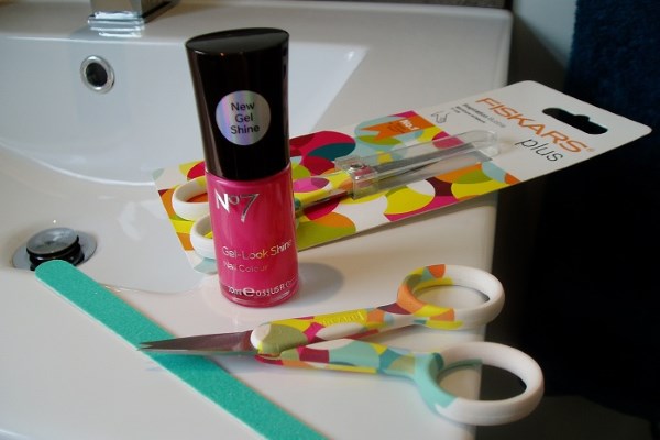 Fashionable Feet and Knockout Nails with Fiskars and Boots No7