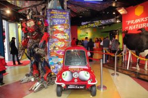 Can Your Best Dad Joke Win Free Entry at Ripley's Believe It or Not! London this Father's Day