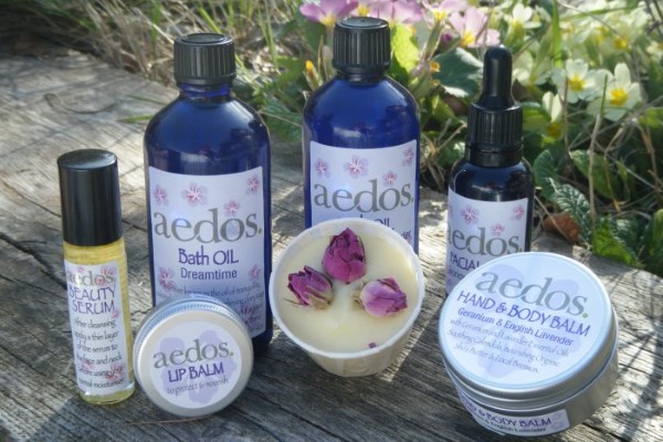 Natural Skincare to Enhance Wellbeing and Soothe the Soul