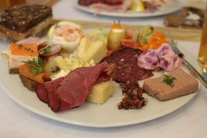 AVEQIA London Serves Up a Delicious Swedish Smörgåsbord in the Heart of the City