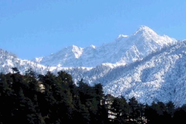 50 Fundraisers Hike the Himalayas to Raise Thousands of Pounds for Cancer Charities