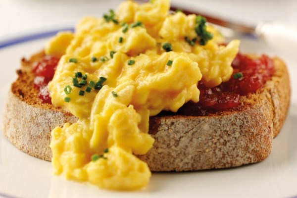 Chutney Toast with Scrambled Eggs