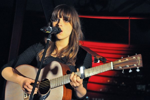 Gabrielle Aplin Entertains 'Marriot' Style