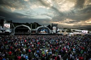 CarFest Shines through the August Rain