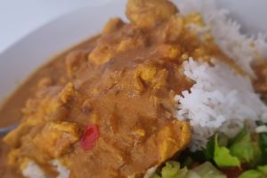 Goan-Style Chicken Curry