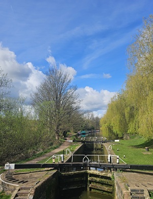 Berkhamsted canal boats on the river