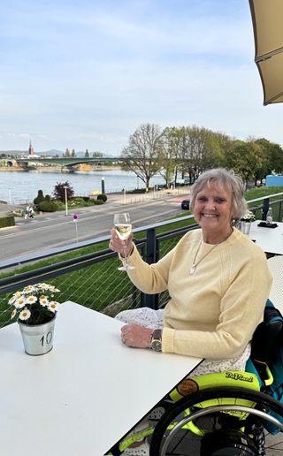 Debbie North - Bonn